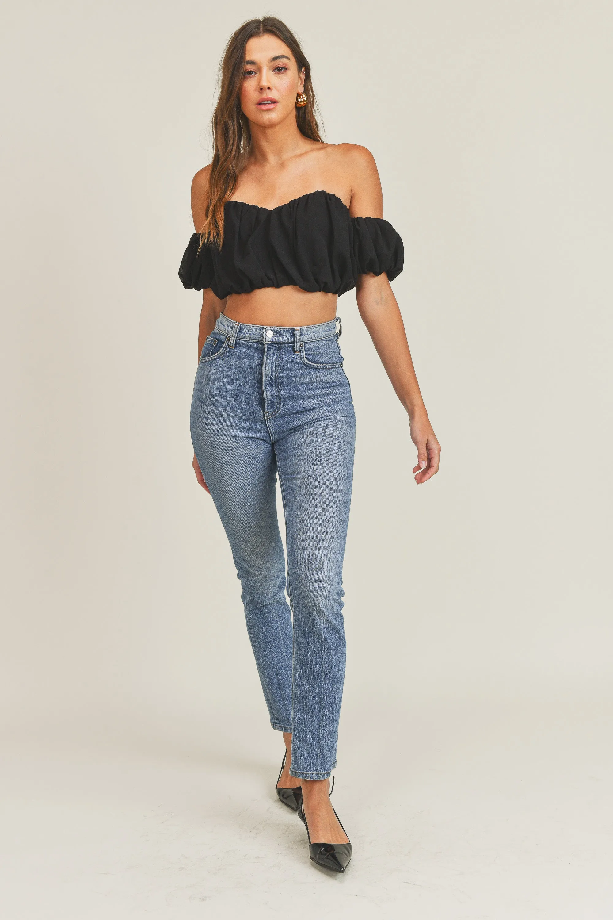 BLACK OFF SHOULDER RUCHED CHIFFON CROP TOP