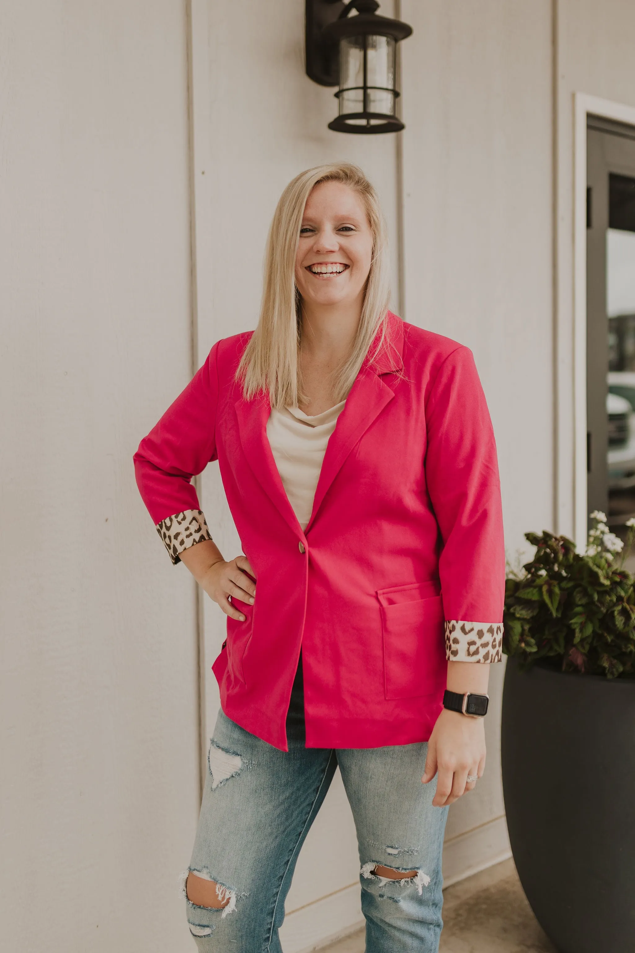 BLAZER WITH CHEETAH PRINT CUFF SLEEVE DETAIL