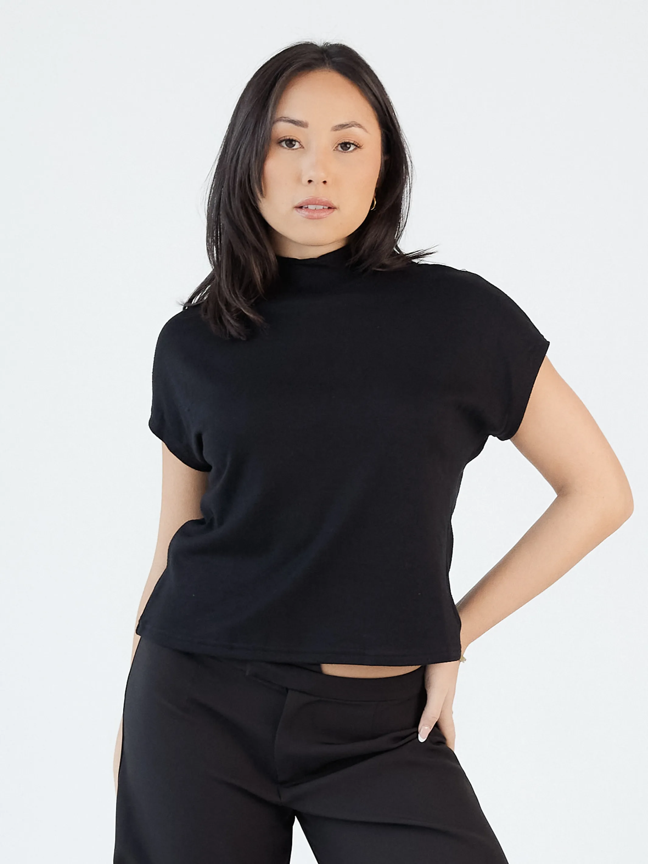 Boxy Mock Neck Brami