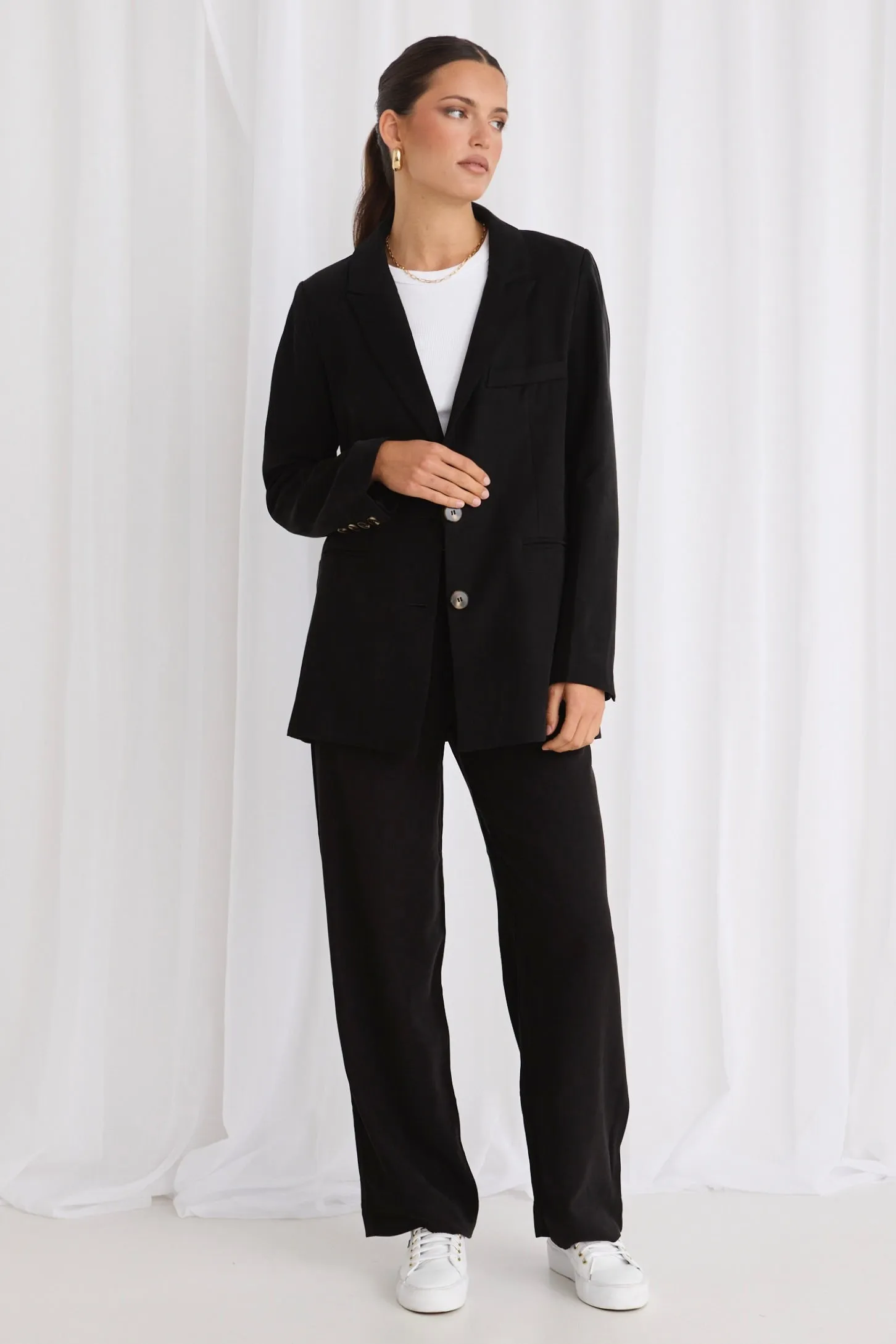 Demi Black Single Breasted Longline Blazer