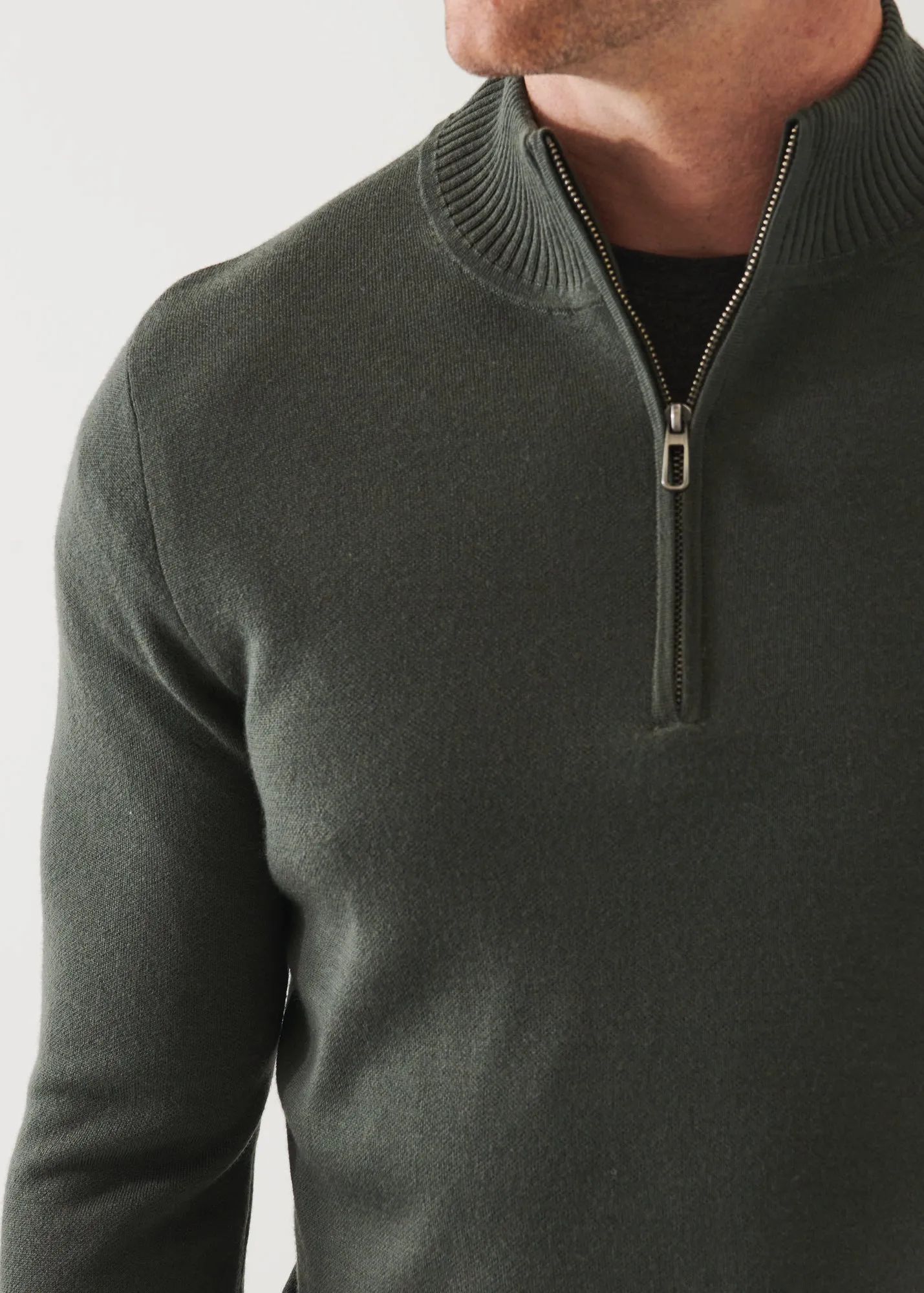 DOUBLE-FACE QUARTER ZIP MOCK NECK