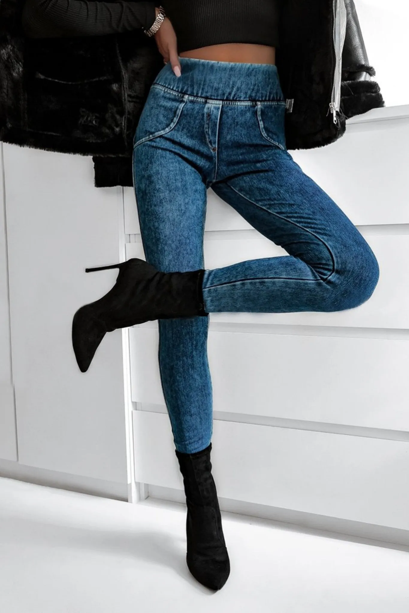 Leggings modellanti push up effetto jeans blu scuro con banda alta e lavorazioni  sul retro