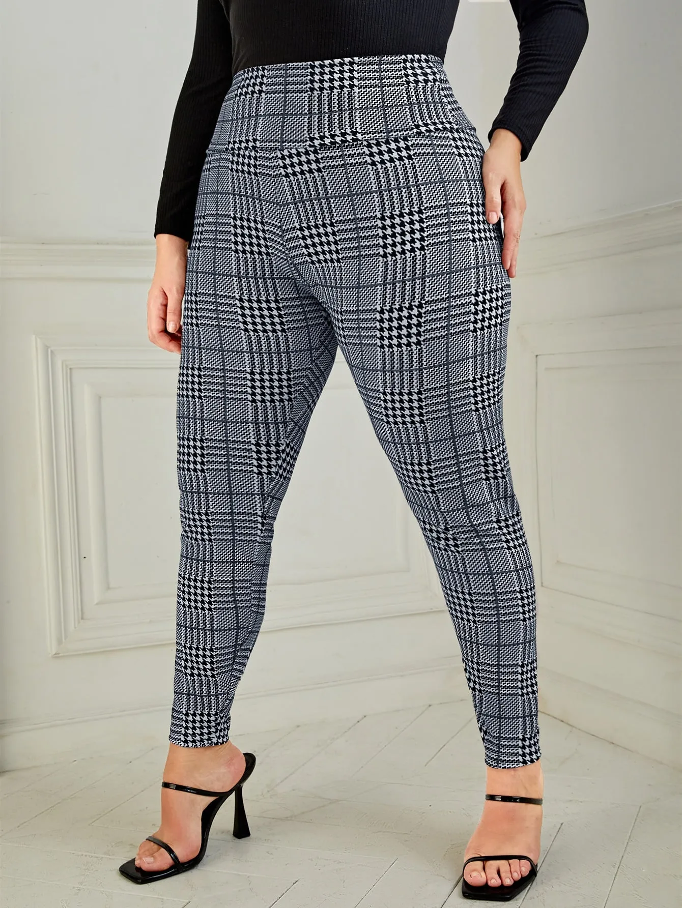 Plus Glen Plaid Leggings